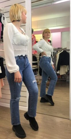 Jean Style Usé -Mode de luxe IMG 2096