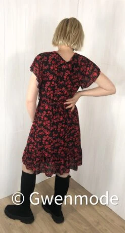 Robe Fleurie Avec Volants Noire Et Rouge -Mode de luxe IMG 2257
