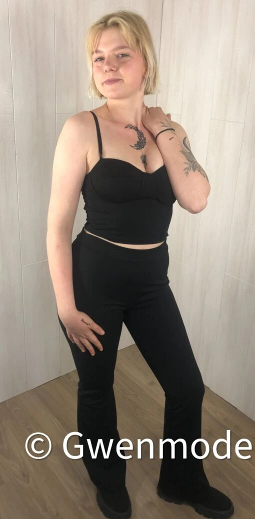 Ensemble Crop-top Pantalon Noir – Image 2