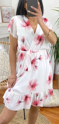Robe Blanche à Fleur